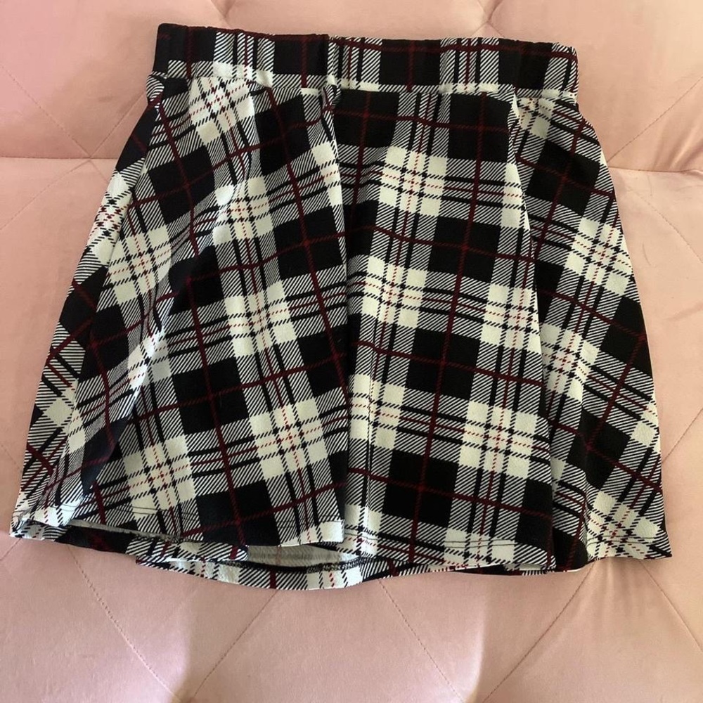 Plaid mini skirt